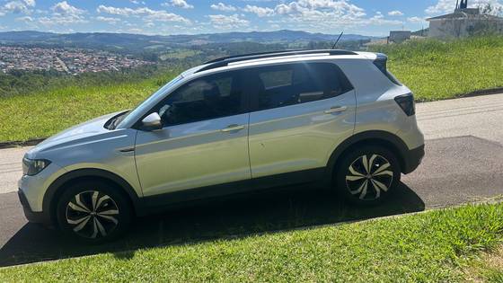 VOLKSWAGEN T-CROSS 1.0 200 TSI TOTAL FLEX COMFORTLINE AUTOMÁTICO